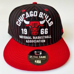 Mens Ultra Game Chicago Bulls Est 1966 Pin Stripe Red Black Cap Snapback Hat